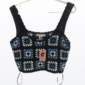 NWTS Crochet Cropped Vest size medium Shrug